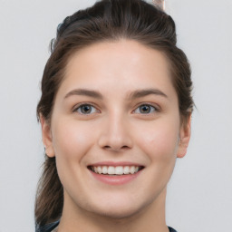 Ella H